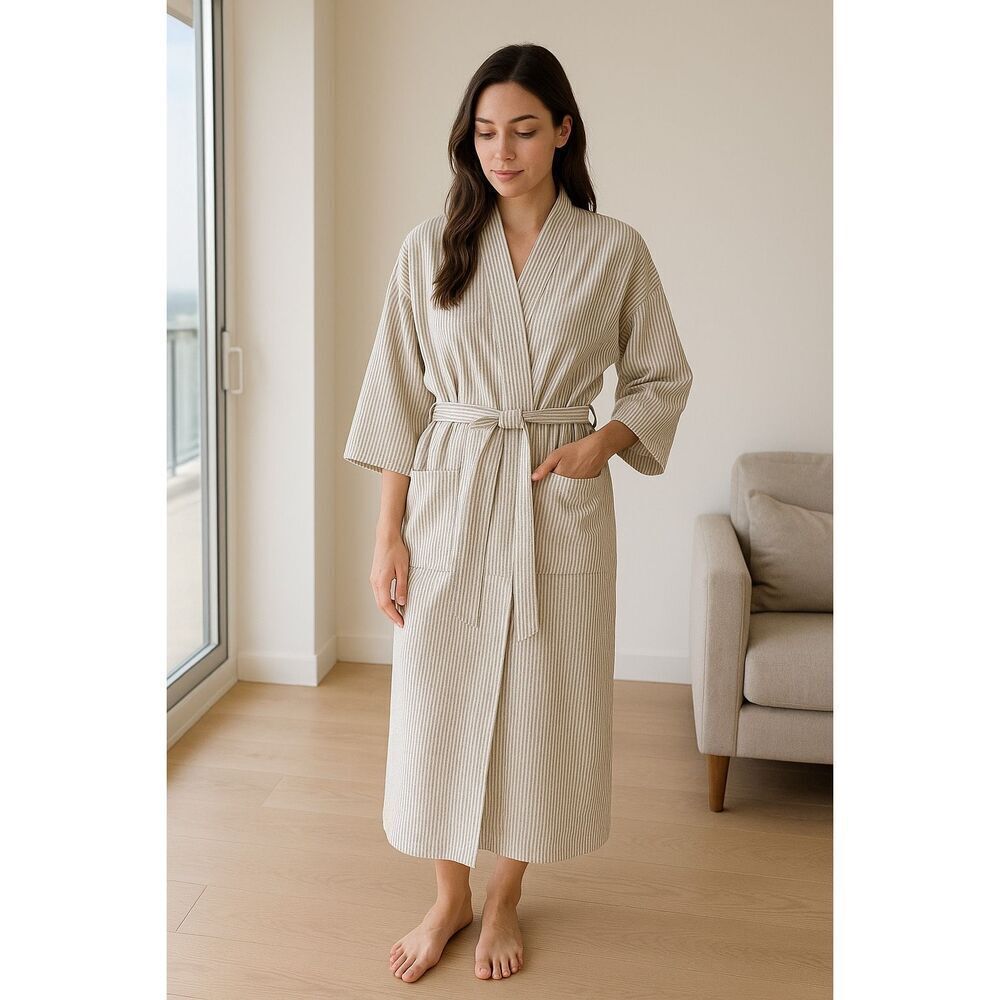 Telegraph Hill San Francisco - Single Layer Seersucker Kimono Robe in Stone Pins